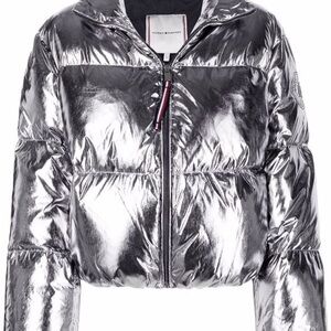 Tommy Hilfiger Women's Silver Metallic Puffer size small NEW*